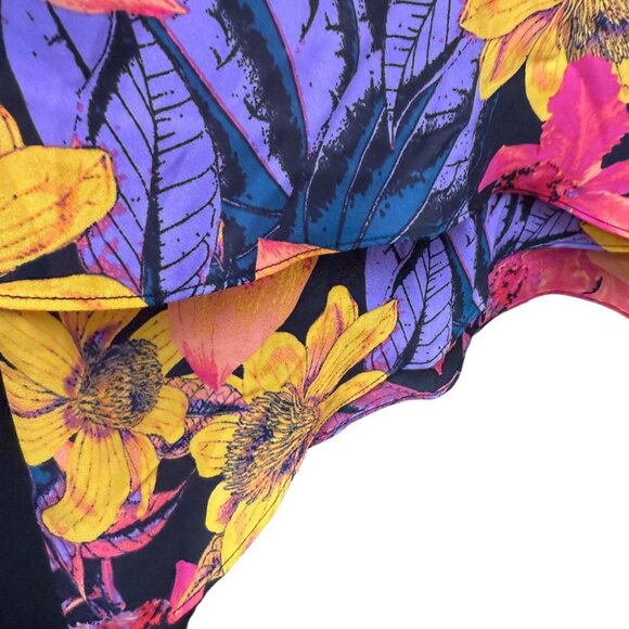 Beautiful by Lawrence Zarian Blouse Plus Size 2X Red Floral V-Neck Womens Top - Picture 8 of 8